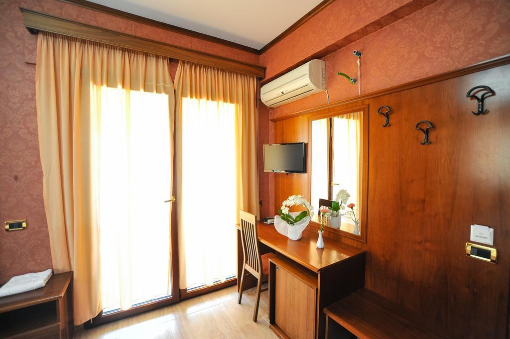 Iliria Internacional Hotel Durrës Zewnętrze zdjęcie